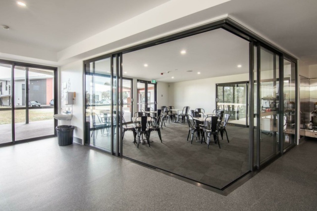 Circular head christian school trade centre 01